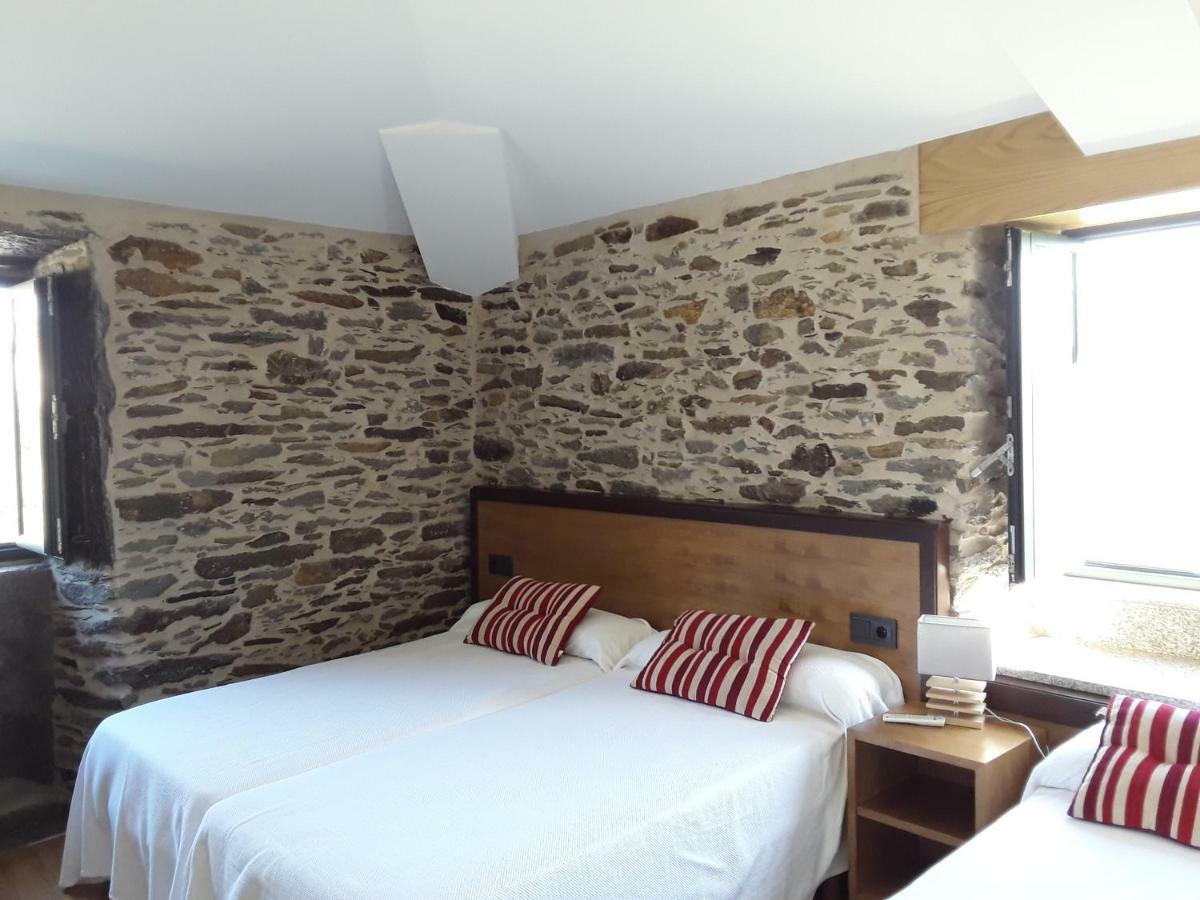 Pension Albergue Alborada Salceda Exterior photo